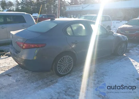 2017 Alfa Romeo Giulia Ti Awd z USA, uszkodzony, nr VIN ZARFAEEN4H7531736